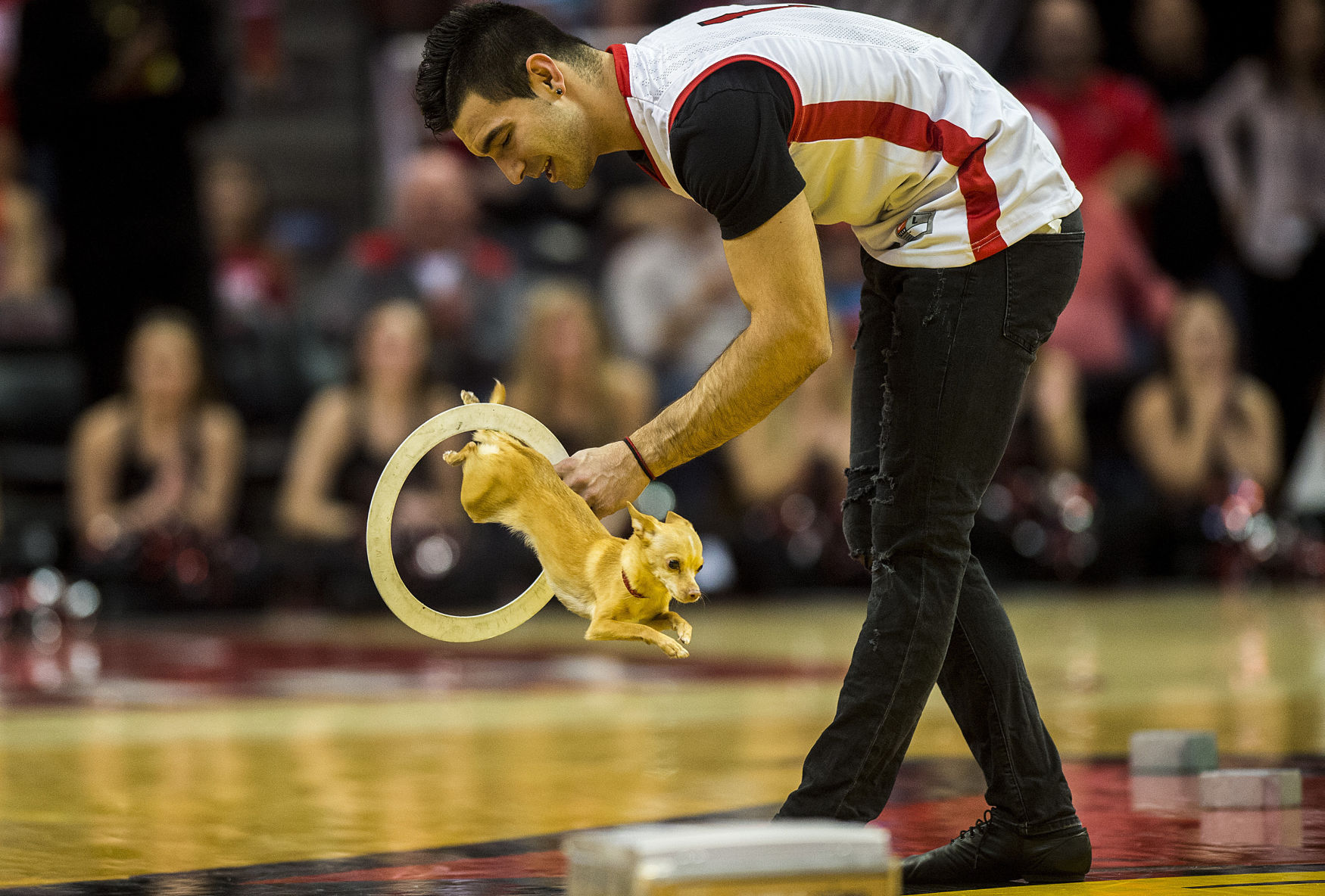 120317-blm-spt-5isuhoops